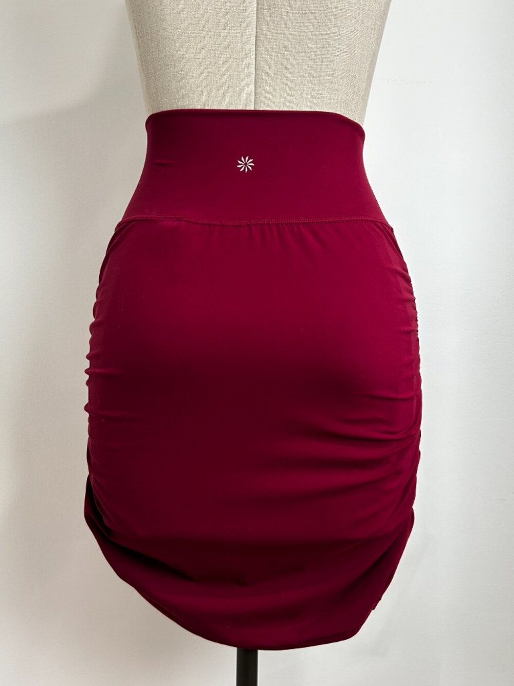 Athleta Transcend Ruched Skort Size S Small Berry Burgundy Pockets Summer SU23 - Picture 4 of 14